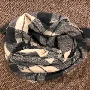 Olive & Pique Blanket Scarf Gray/Cream/Blush